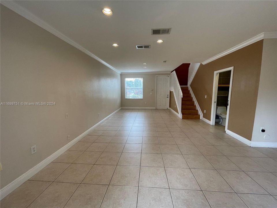 Active With Contract: $3,300 (4 beds, 2 baths, 1657 Square Feet)