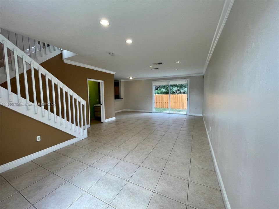 Active With Contract: $3,300 (4 beds, 2 baths, 1657 Square Feet)