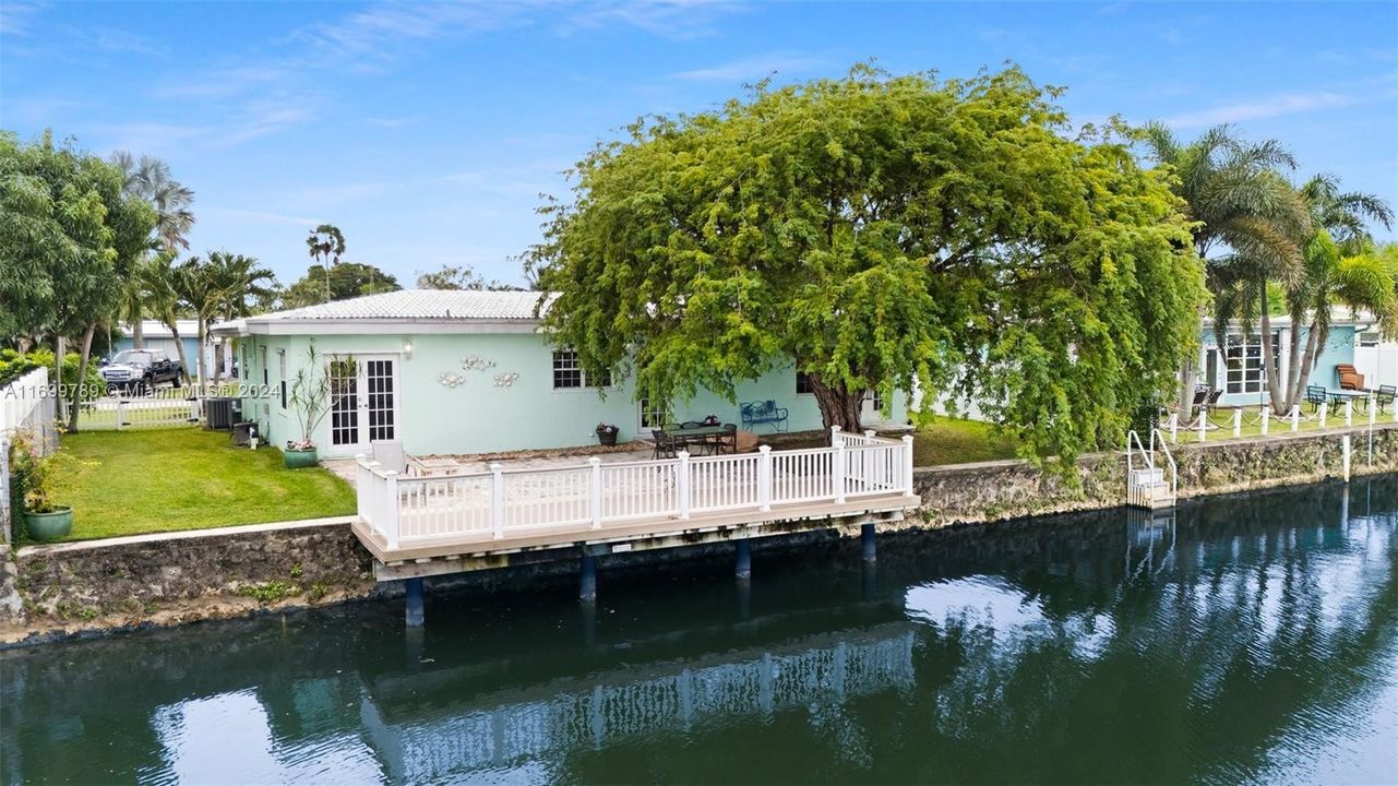 For Sale: $659,000 (3 beds, 2 baths, 1850 Square Feet)