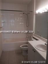 For Rent: $1,700 (1 beds, 1 baths, 691 Square Feet)