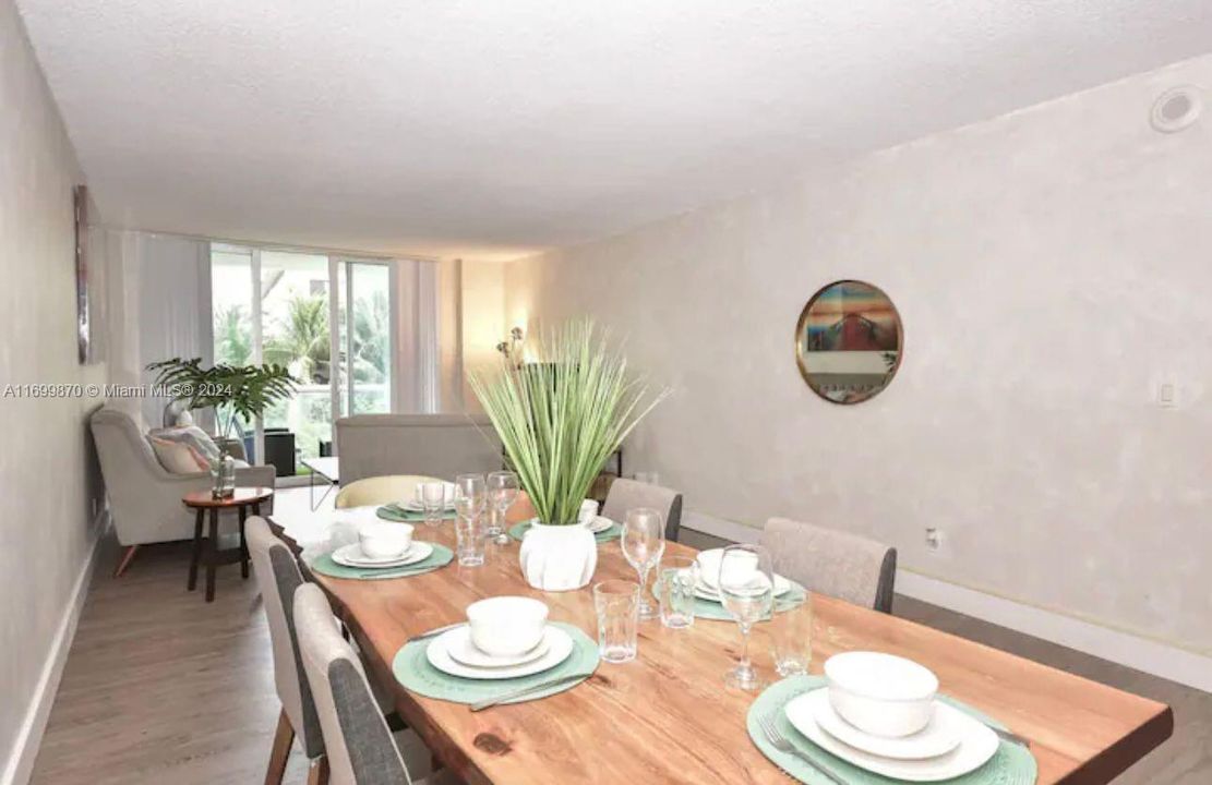 For Sale: $599,000 (2 beds, 2 baths, 1505 Square Feet)