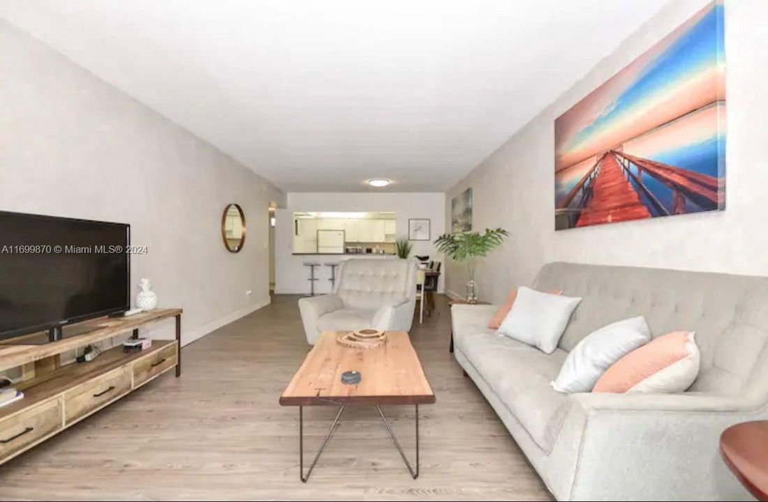 For Sale: $599,000 (2 beds, 2 baths, 1505 Square Feet)