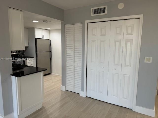 For Rent: $2,250 (1 beds, 1 baths, 760 Square Feet)