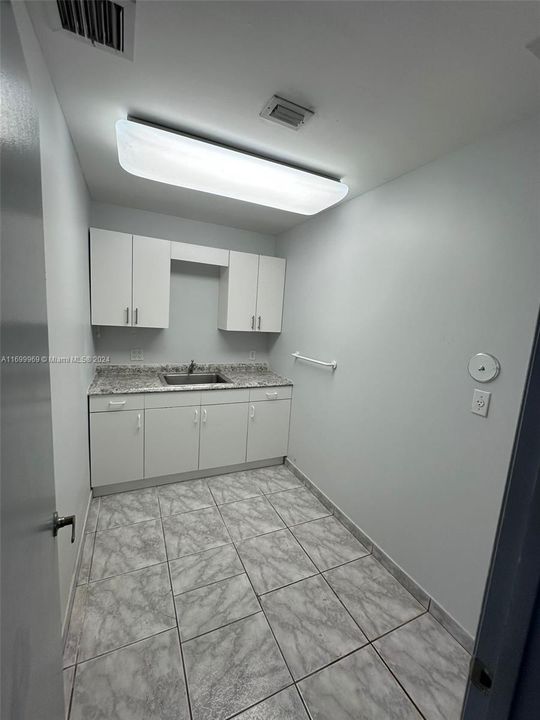 For Rent: $3,400 (0 beds, 0 baths, 0 Square Feet)