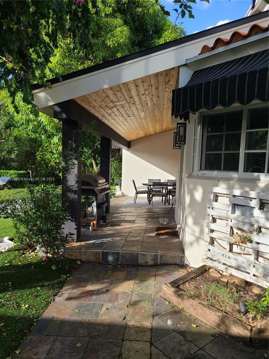 Недавно арендовано: $14,000 (5 спален, 5 ванн, 5141 Квадратных фут)