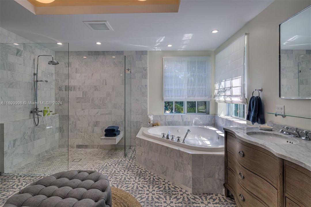 Недавно арендовано: $14,000 (5 спален, 5 ванн, 5141 Квадратных фут)