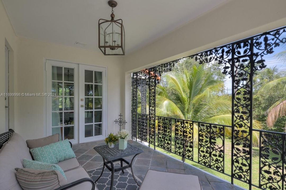 Недавно арендовано: $14,000 (5 спален, 5 ванн, 5141 Квадратных фут)