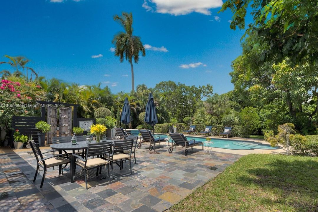 Недавно арендовано: $14,000 (5 спален, 5 ванн, 5141 Квадратных фут)