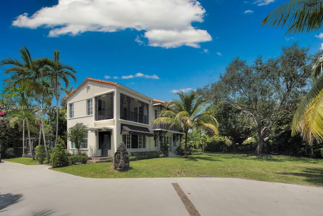 Недавно арендовано: $14,000 (5 спален, 5 ванн, 5141 Квадратных фут)