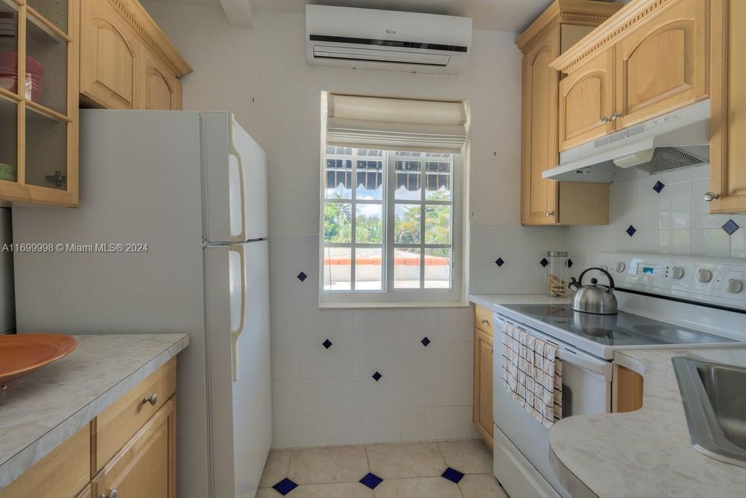 Недавно арендовано: $14,000 (5 спален, 5 ванн, 5141 Квадратных фут)