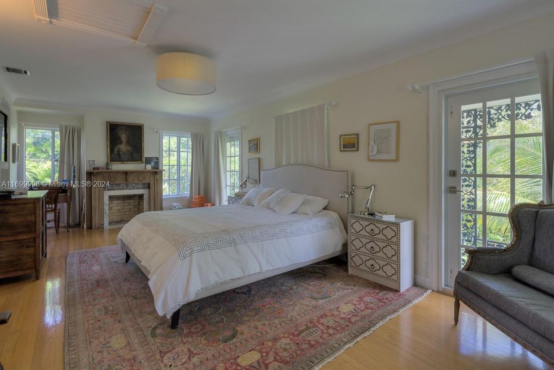 Недавно арендовано: $14,000 (5 спален, 5 ванн, 5141 Квадратных фут)