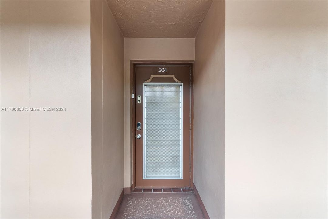 For Sale: $155,000 (2 beds, 2 baths, 1025 Square Feet)