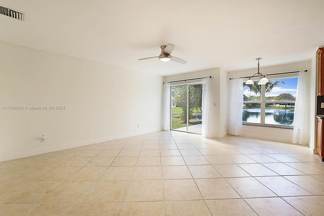 Breakfast nook and family room