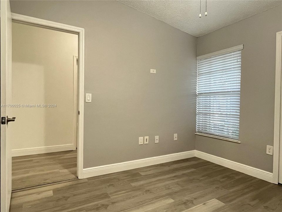 2nd Bedroom