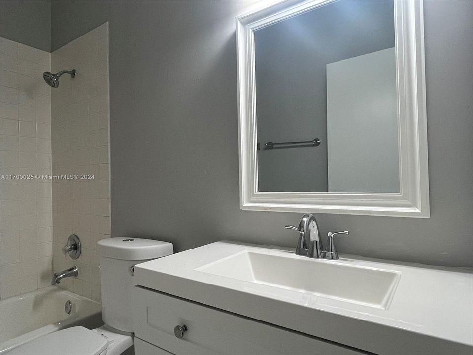 2nd Bathroom