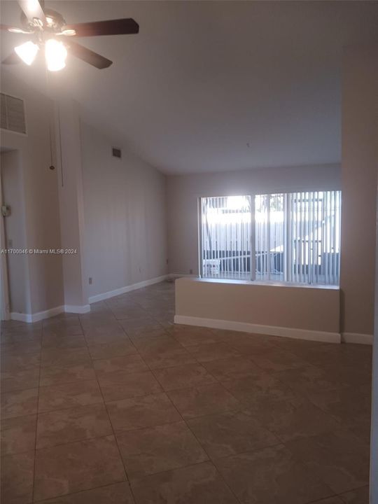 For Rent: $2,950 (4 beds, 2 baths, 1480 Square Feet)