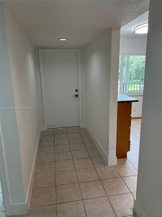 For Rent: $2,500 (2 beds, 2 baths, 1192 Square Feet)