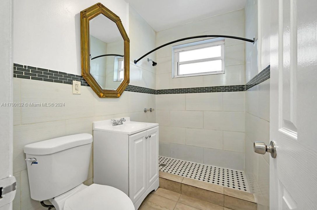 Recently Sold: $560,000 (0 beds, 0 baths, 1560 Square Feet)