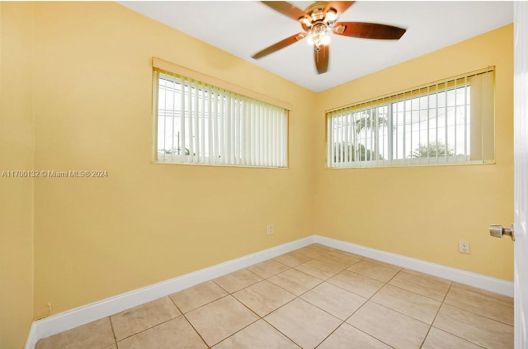 Recently Sold: $560,000 (0 beds, 0 baths, 1560 Square Feet)