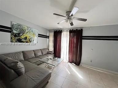 For Sale: $295,000 (2 beds, 2 baths, 1290 Square Feet)