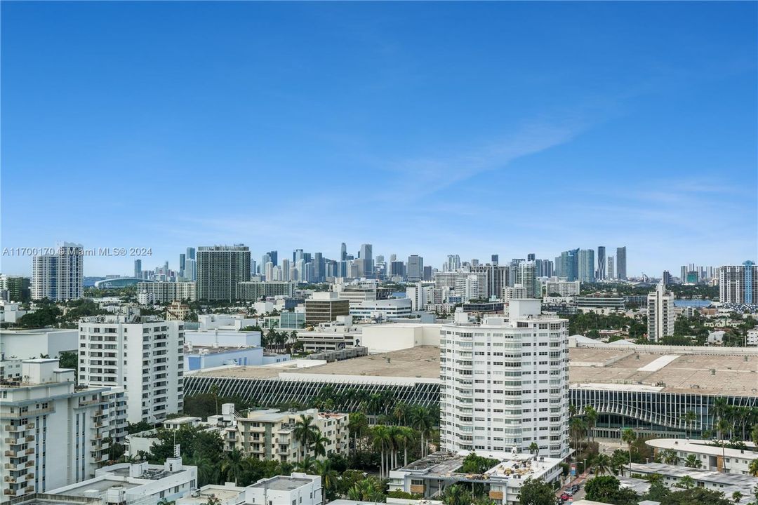 For Sale: $2,750,000 (2 beds, 2 baths, 1213 Square Feet)