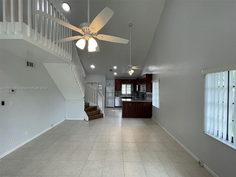 For Rent: $3,150 (3 beds, 2 baths, 1270 Square Feet)