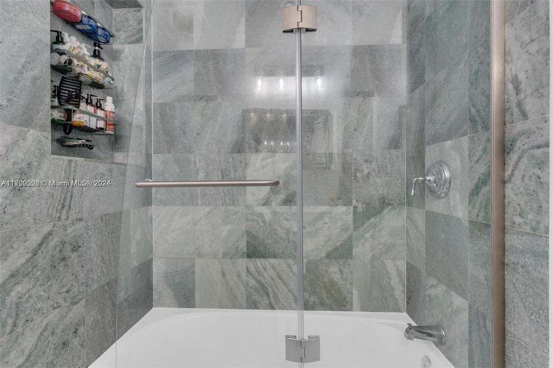 For Sale: $546,500 (1 beds, 1 baths, 1128 Square Feet)