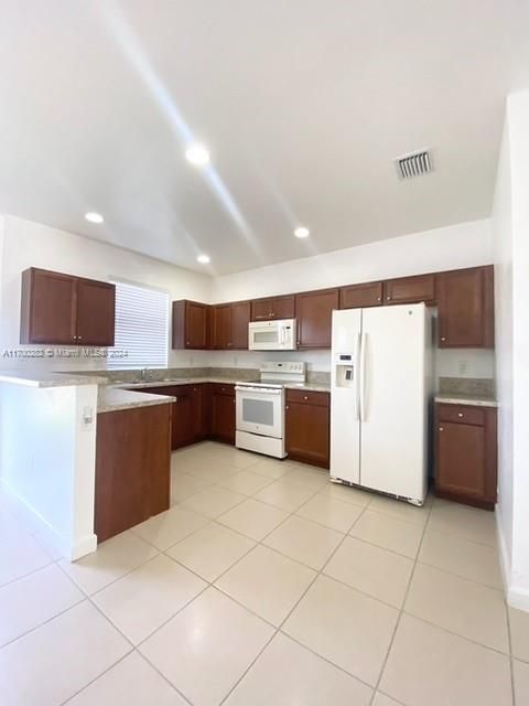 For Rent: $2,750 (3 beds, 2 baths, 1587 Square Feet)