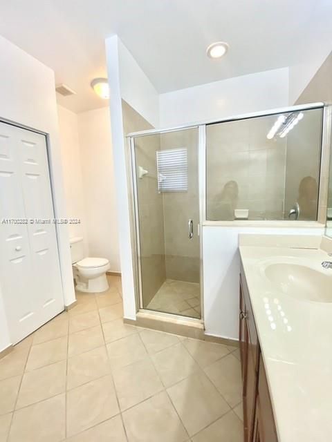 For Rent: $2,750 (3 beds, 2 baths, 1587 Square Feet)