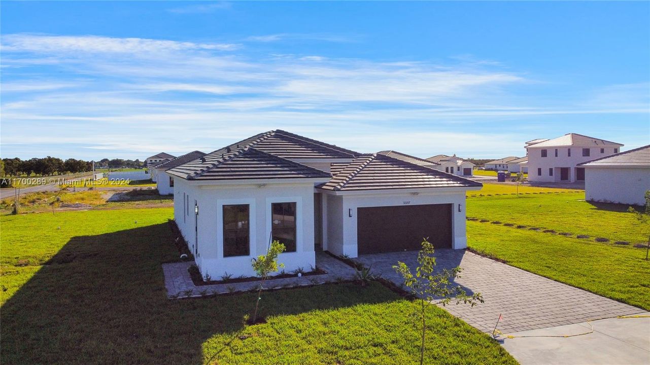 最近租的: $3,500 (3 贝兹, 2 浴室, 0 平方英尺)