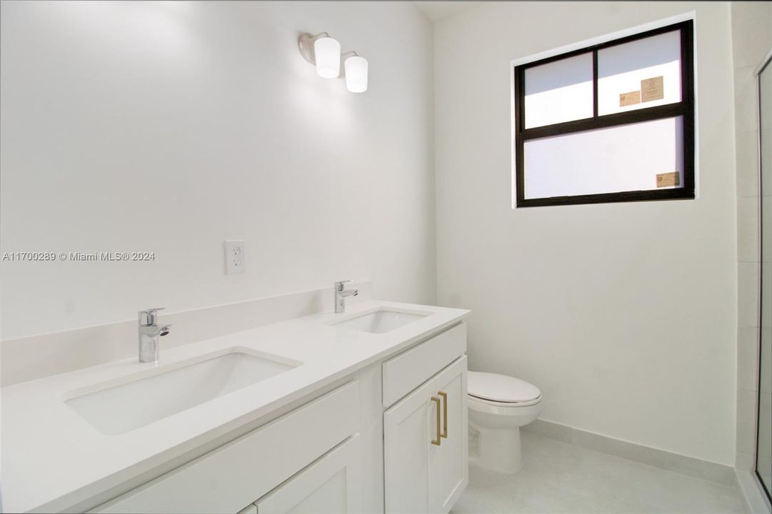 最近租的: $3,500 (3 贝兹, 2 浴室, 0 平方英尺)