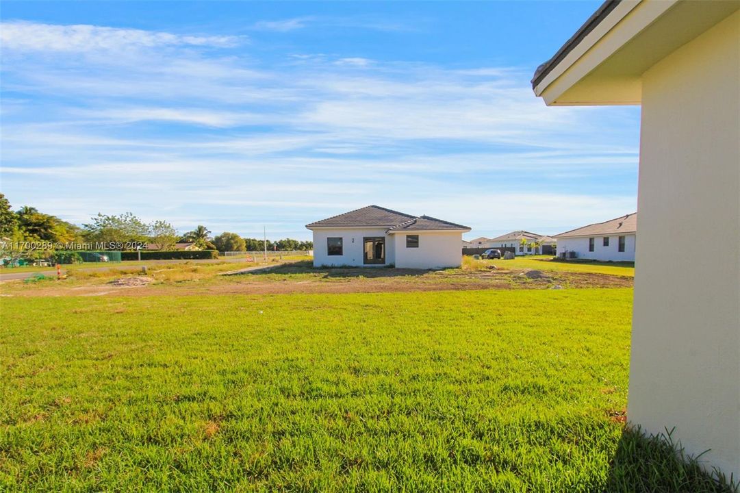 最近租的: $3,500 (3 贝兹, 2 浴室, 0 平方英尺)