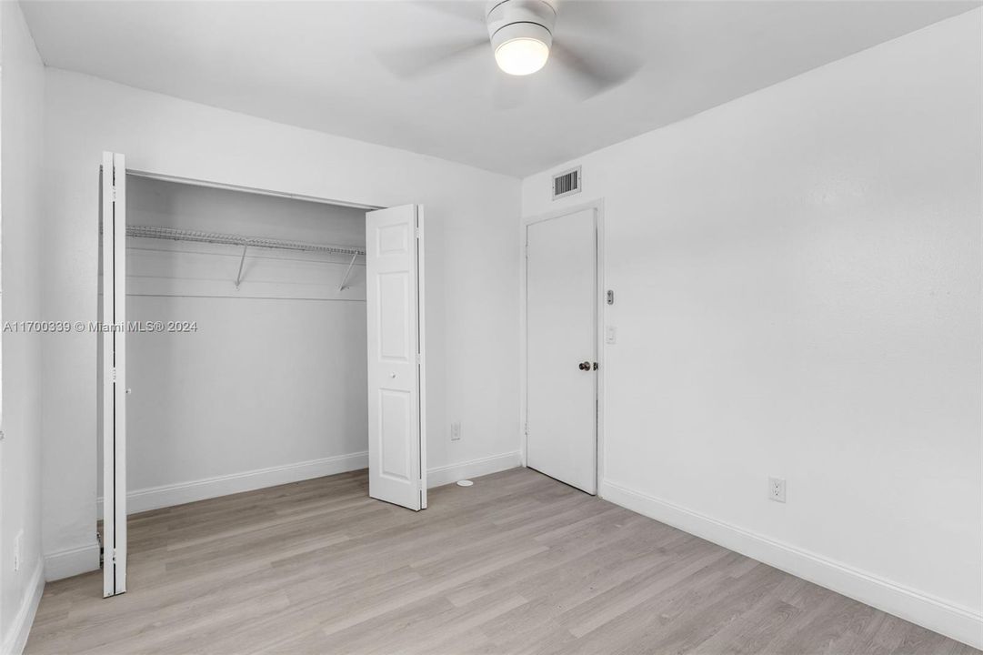 For Rent: $2,000 (3 beds, 2 baths, 1195 Square Feet)