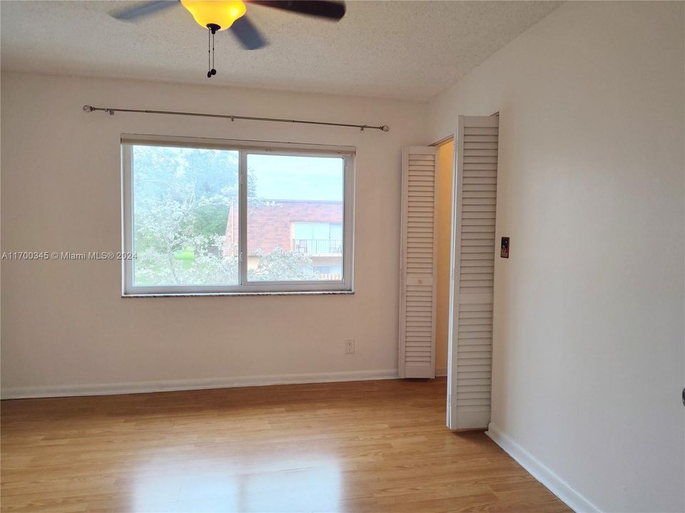 For Rent: $2,800 (3 beds, 2 baths, 1624 Square Feet)