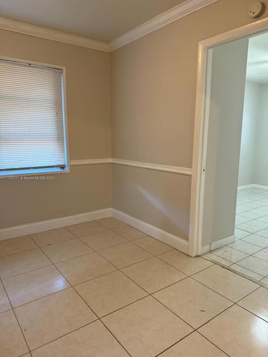 For Rent: $2,900 (3 beds, 2 baths, 1300 Square Feet)