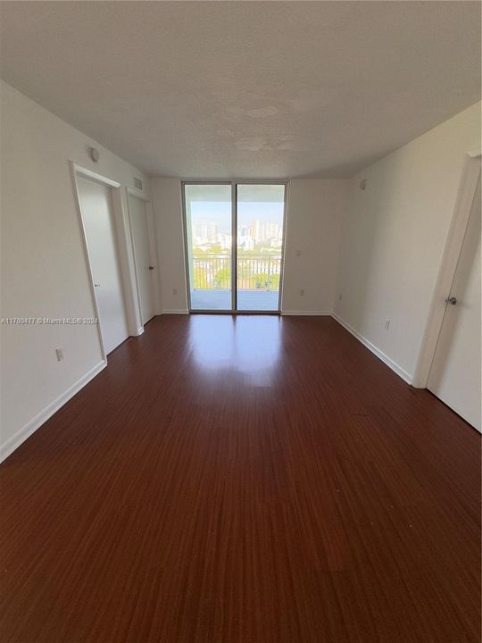 For Rent: $2,100 (2 beds, 2 baths, 803 Square Feet)