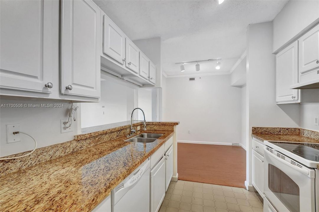 For Rent: $2,300 (2 beds, 2 baths, 1152 Square Feet)