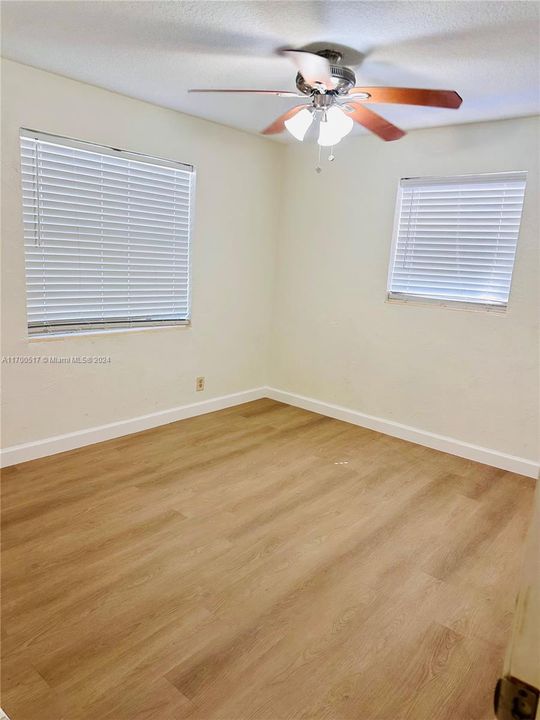 For Rent: $2,900 (3 beds, 2 baths, 1184 Square Feet)