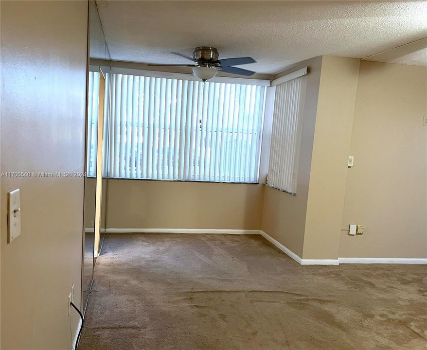 For Sale: $199,000 (2 beds, 2 baths, 1137 Square Feet)