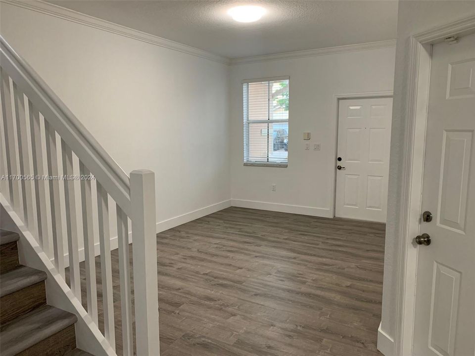 Active With Contract: $3,400 (4 beds, 2 baths, 1793 Square Feet)