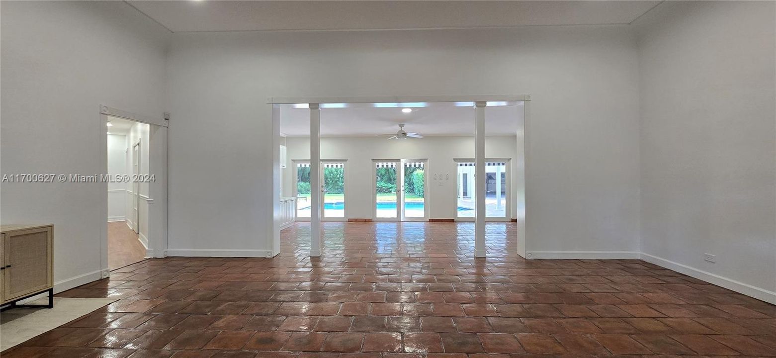 Living room with entrance to bedrooms