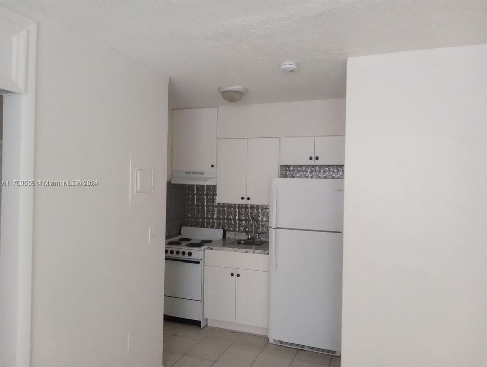 For Rent: $1,195 (0 beds, 1 baths, 0 Square Feet)