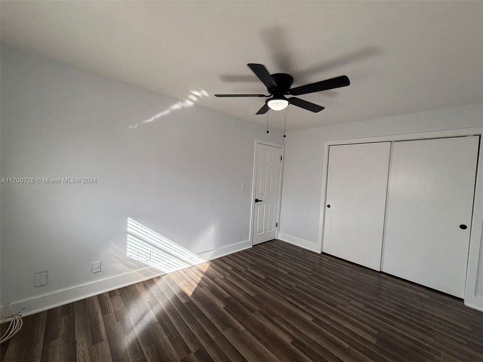 Active With Contract: $1,700 (2 beds, 1 baths, 775 Square Feet)