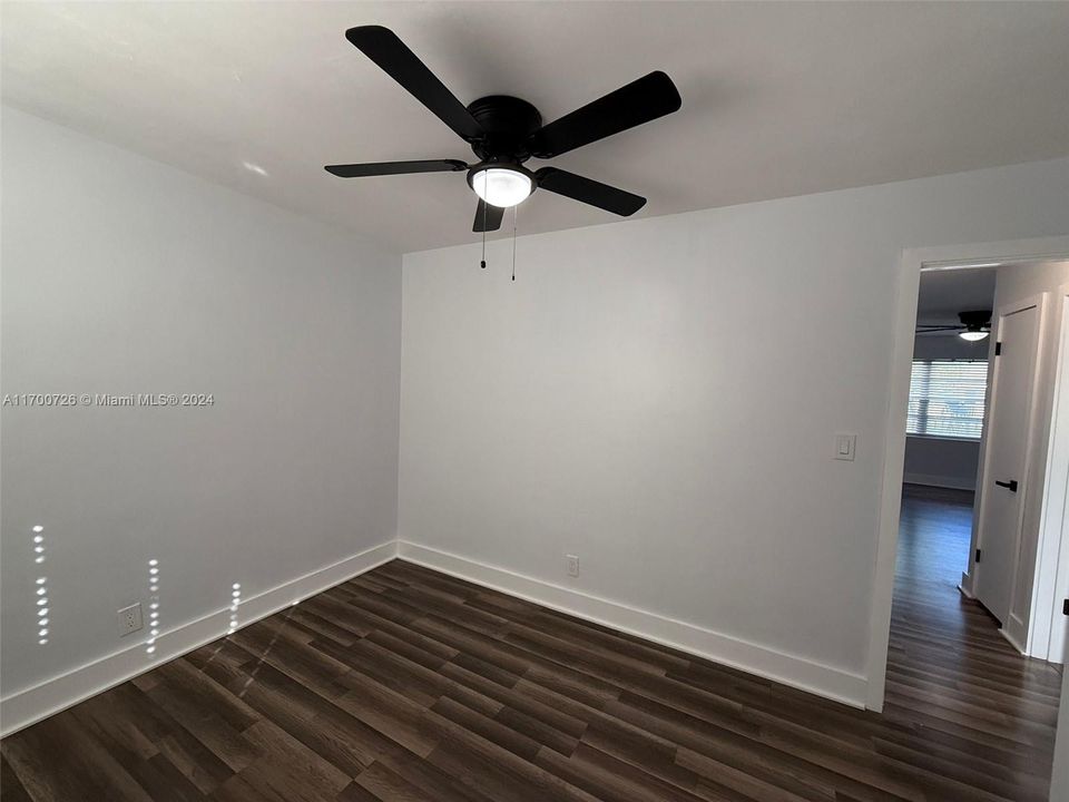 Active With Contract: $1,700 (2 beds, 1 baths, 775 Square Feet)