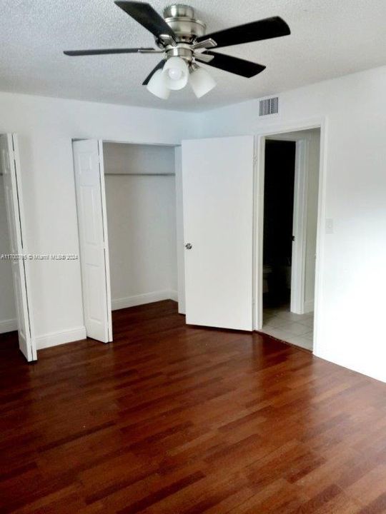 For Rent: $1,500 (1 beds, 1 baths, 720 Square Feet)