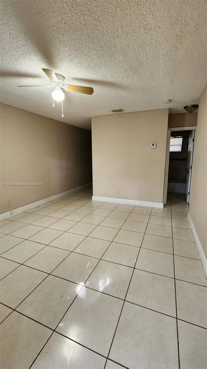 For Rent: $1,775 (2 beds, 1 baths, 1897 Square Feet)