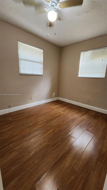 For Rent: $1,775 (2 beds, 1 baths, 1897 Square Feet)