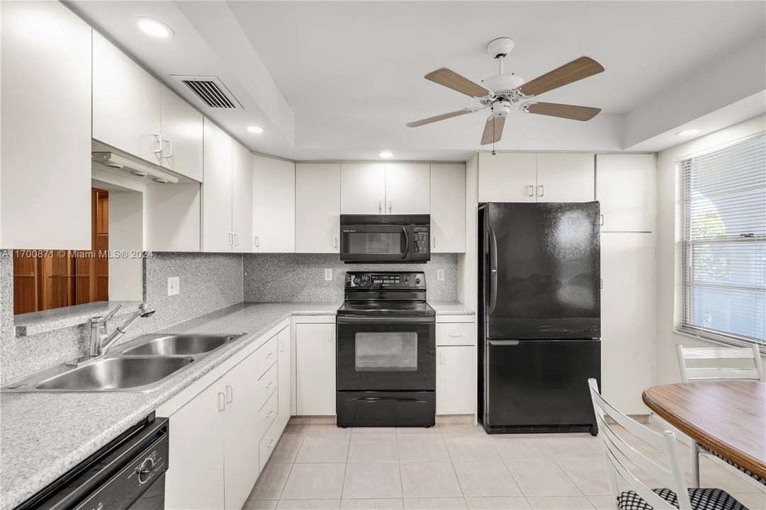 For Sale: $295,000 (2 beds, 2 baths, 0 Square Feet)