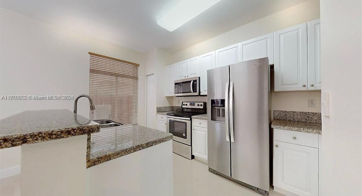 Active With Contract: $3,550 (3 beds, 2 baths, 1512 Square Feet)