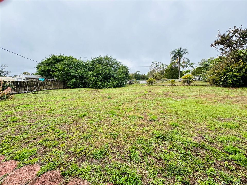 Recientemente alquilado: $1,600 (3 camas, 1 baños, 0 Pies cuadrados)